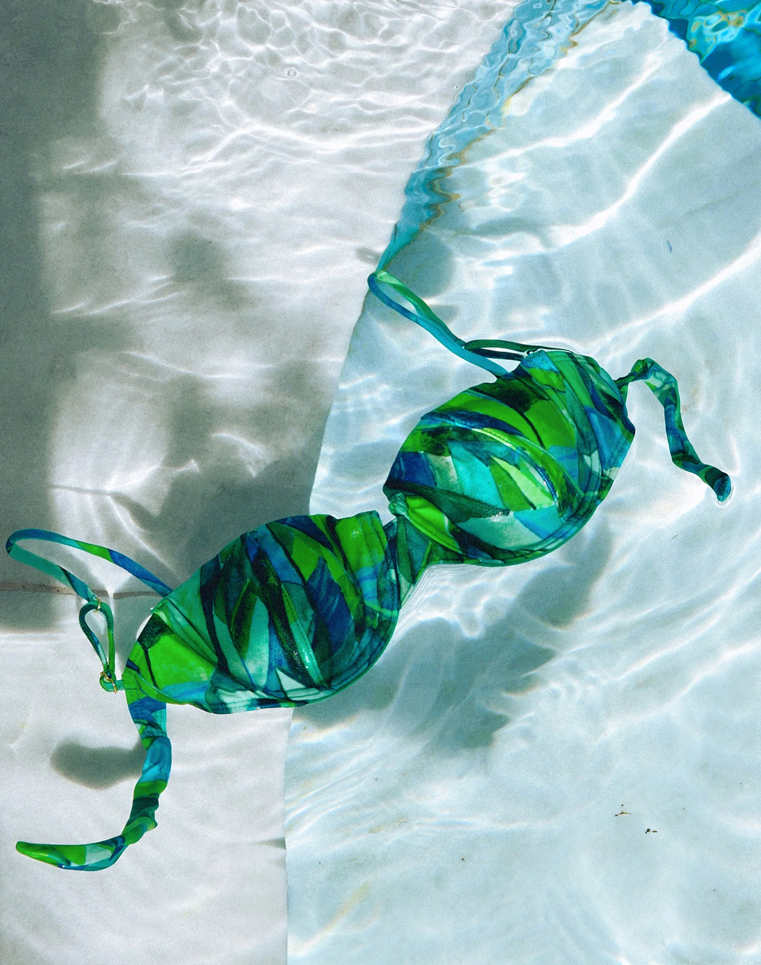 Nissi Top (Final Sale) - Tropics - Image 3